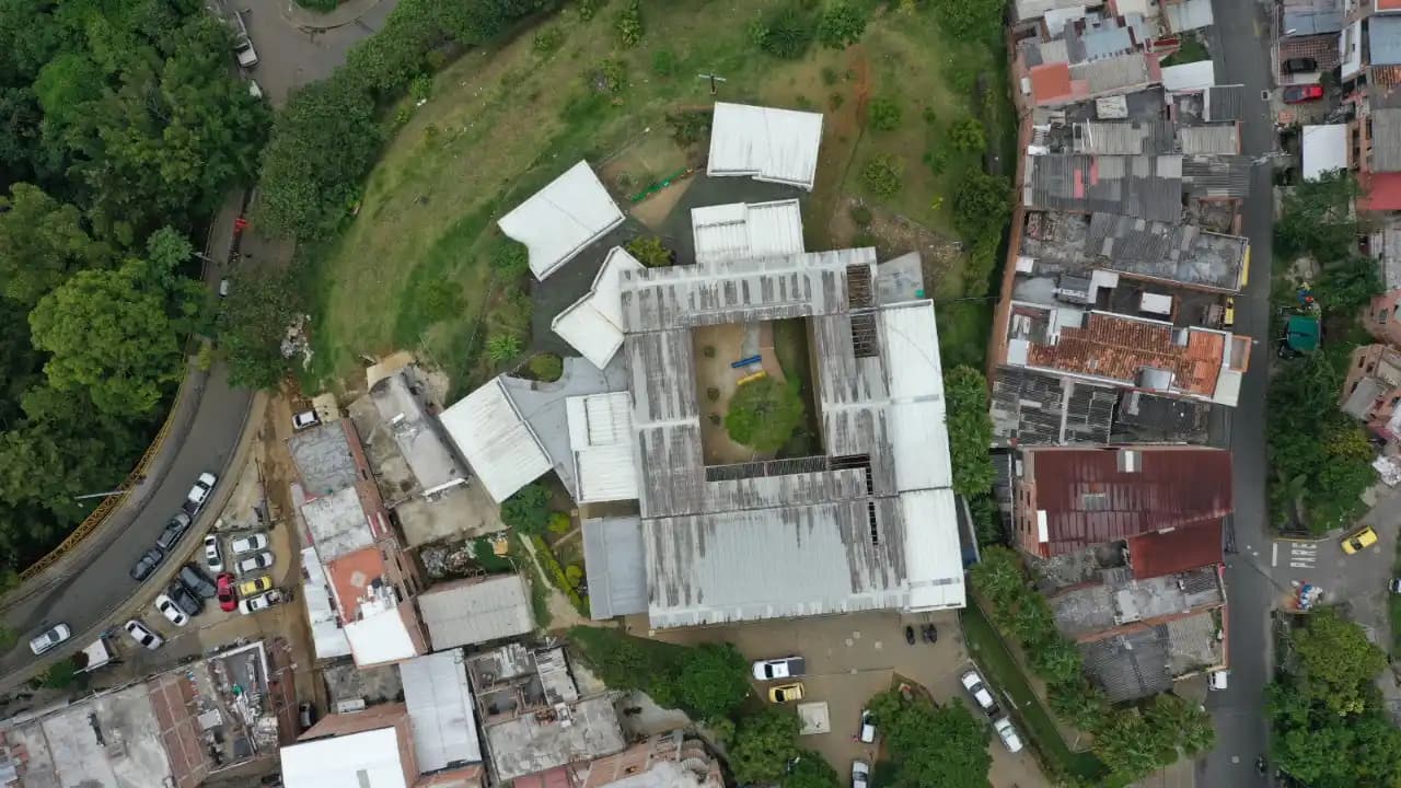 Medellín abre 100 nuevos cupos en jardín infantil de la comuna 8 con modernas instalaciones