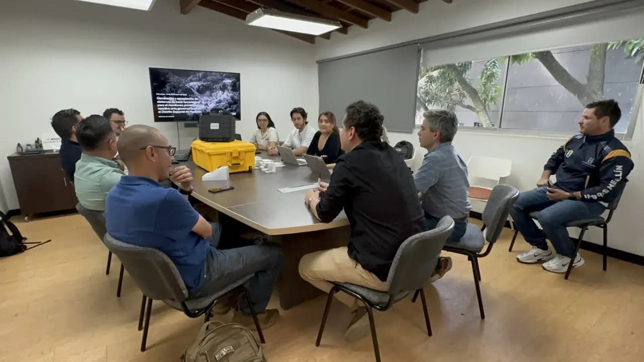 Medellín enseña a 25 municipios cómo prepararse para emergencias y desastres