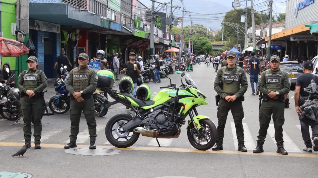 Operativo en La Bayadera: cierran cinco locales con más de 2.000 autopartes robadas