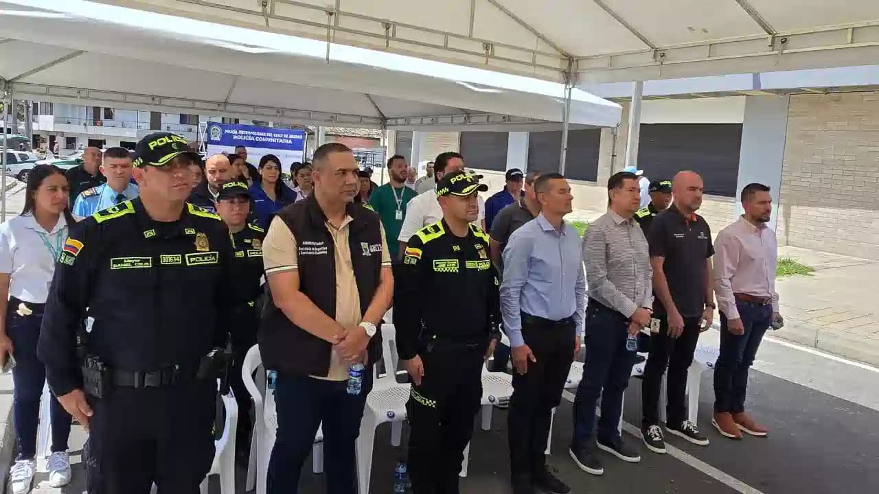 Autoridades y comerciantes de Bello se unen contra hurtos y extorsión en Plaza de Mercado