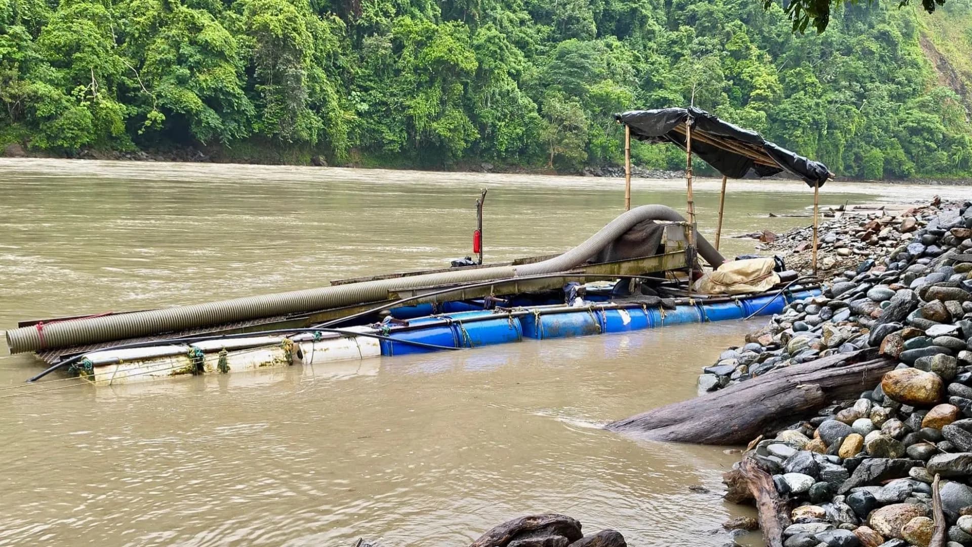 Ejército destruye cinco minas ilegales del Clan del Golfo en Valdivia, Antioquia