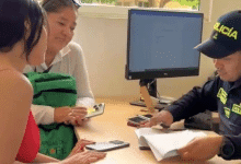 Policía de Montería recupera dos celulares robados y los devuelve a sus dueños