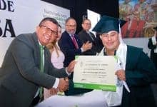 Jorge se gradúa como Licenciado en Educación Artística: una historia de amor por el arte sin límites