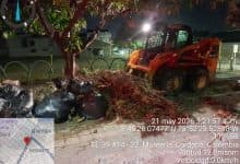 En Montería, operarios luchan contra la lluvia para limpiar calles mientras crece el llamado al civismo