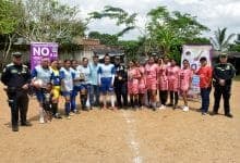 En Sahagún, mujeres jugaron fútbol para decir no a la violencia de género