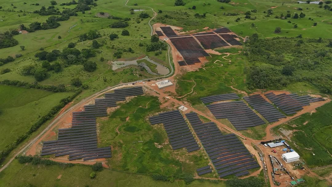 URRÁ abre su tercer parque solar en La Apartada: energía limpia para casi 10 mil hogares