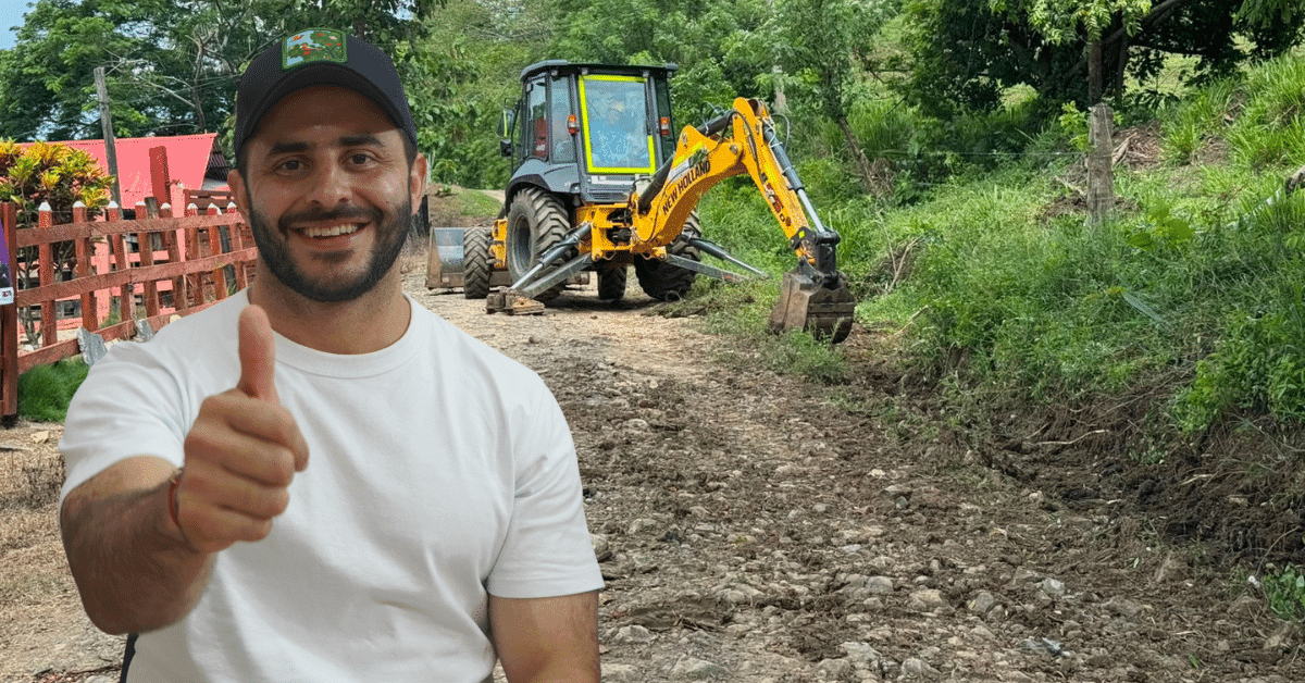 Gobernación rehabilita vía clave en Quebrada de Urango como parte de plan de 100 kilómetros rurales