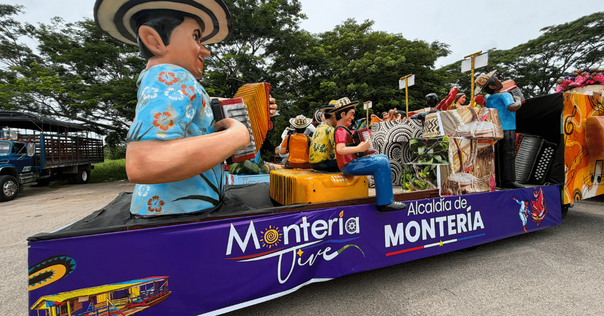 Montería se alista para el desfile de carrozas de la Feria Ganadera este sábado