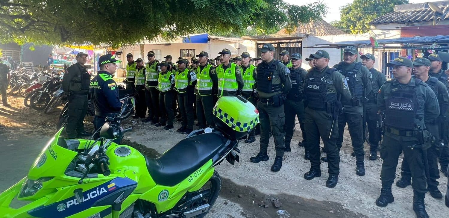 Mil policías resguardan la Gran Parada Folclórica de la Feria Ganadera en Montería