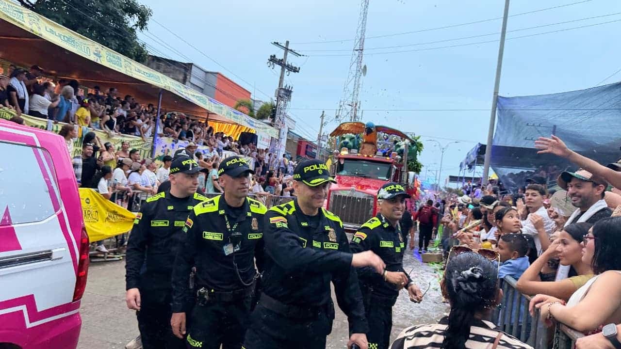 Montería vistió de color y alegría con el Gran Desfile de Carrozas Reales de la Feria
