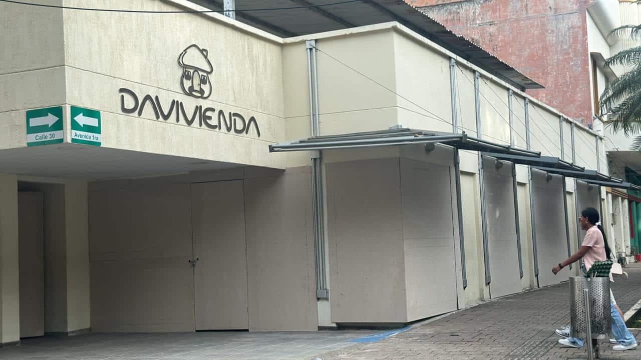 Bancos en Montería refuerzan seguridad antes de segunda vuelta presidencial