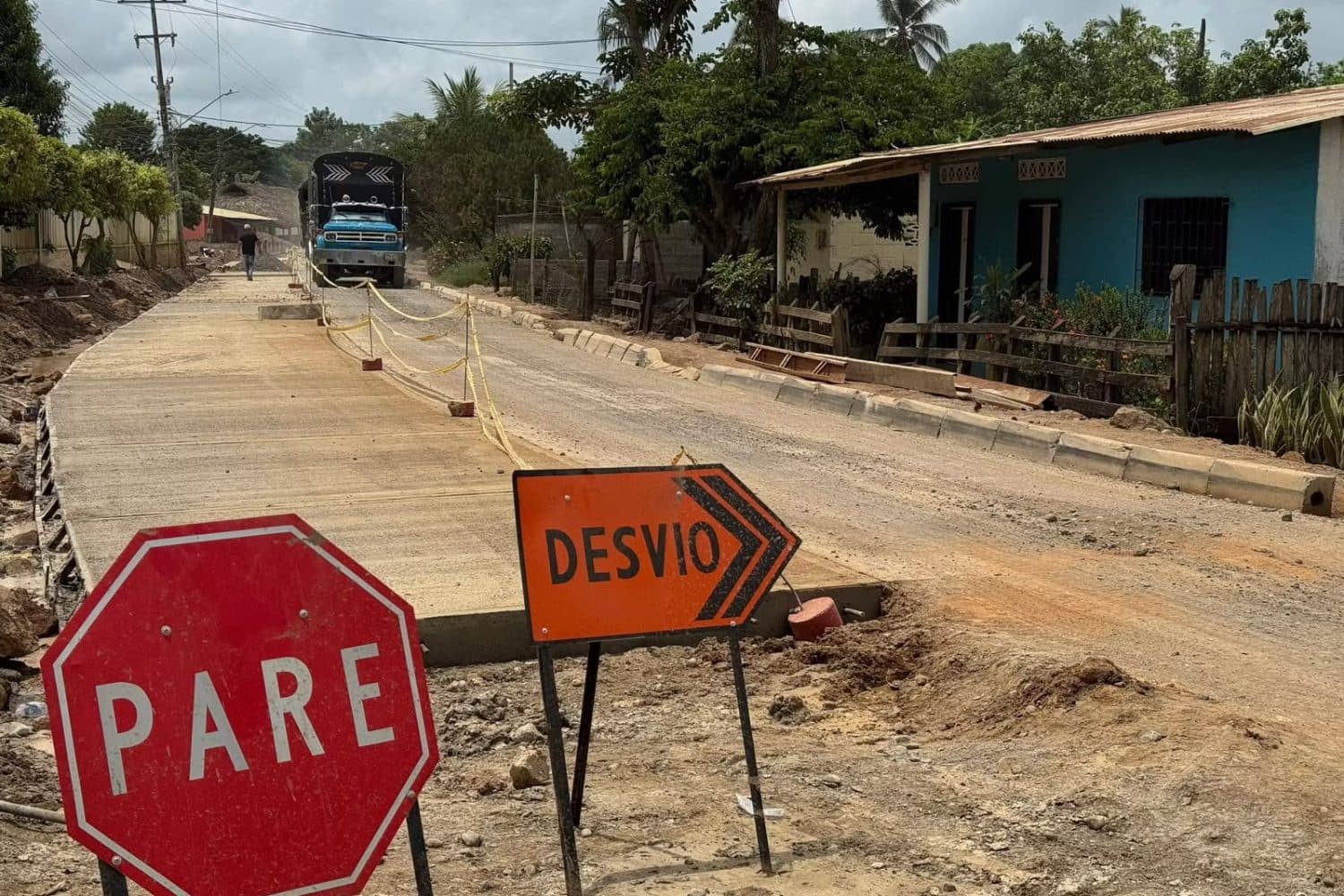 Valencia se renueva: obras viales abren camino hacia mejor movilidad y conexión con Urabá