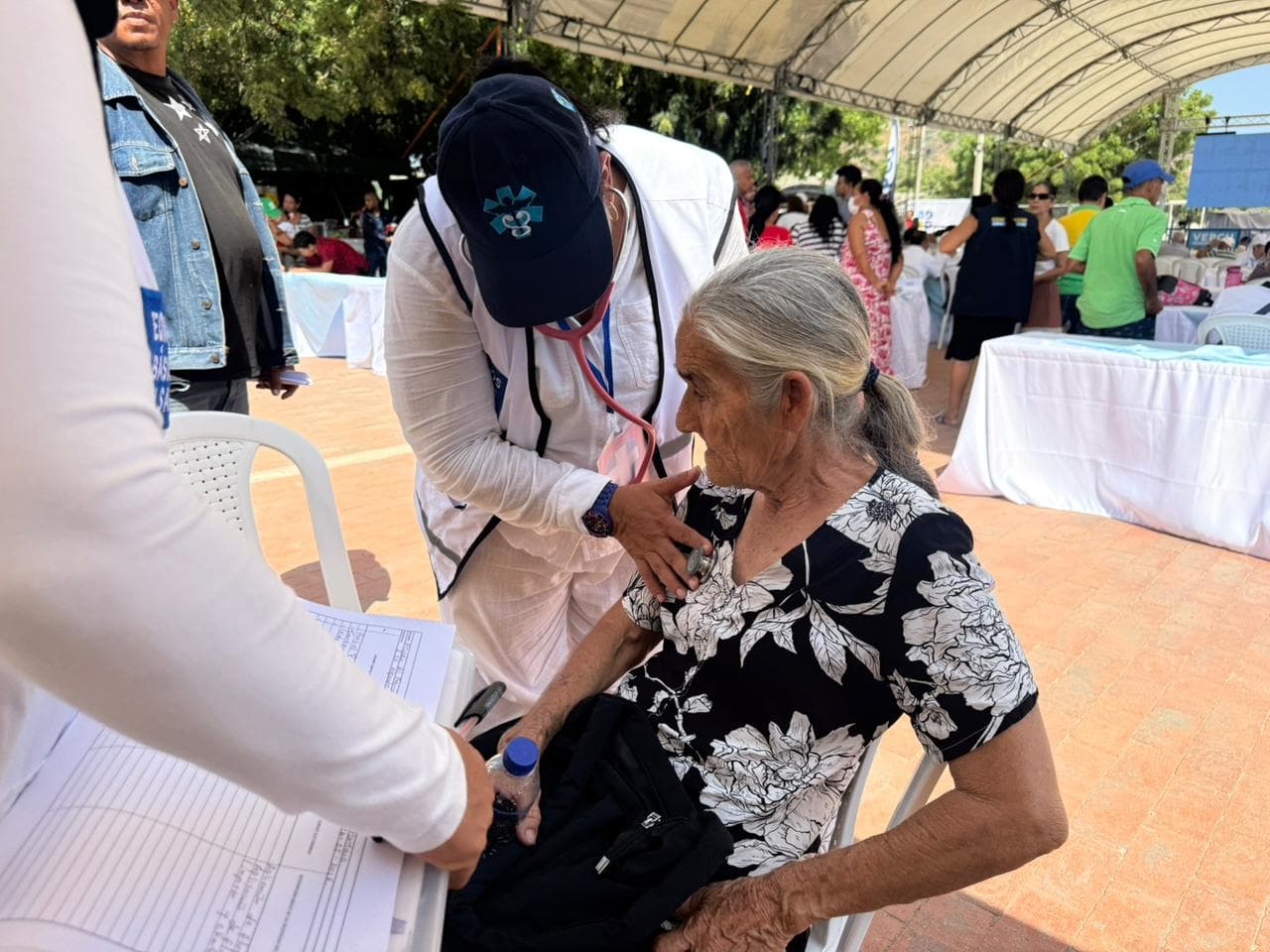 Alcaldía lleva servicios de salud y Sisben directo a El Pantano en Santa Marta