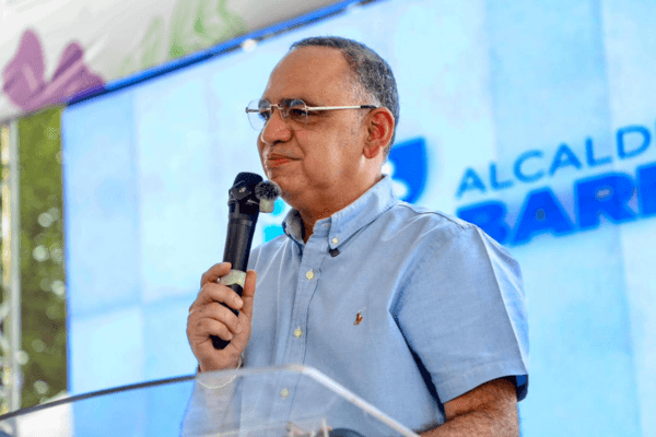 Alcalde Pinedo insiste en desalinizadoras para Santa Marta pese a frenada de Petro
