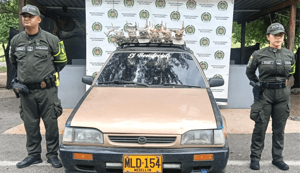 Policía de La Guajira captura a cuatro personas y recupera vehículo en operativos viales