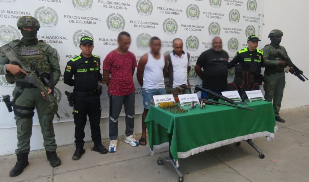 Ejército y Policía capturan a cuatro presuntos miembros de Los JJ en La Guajira