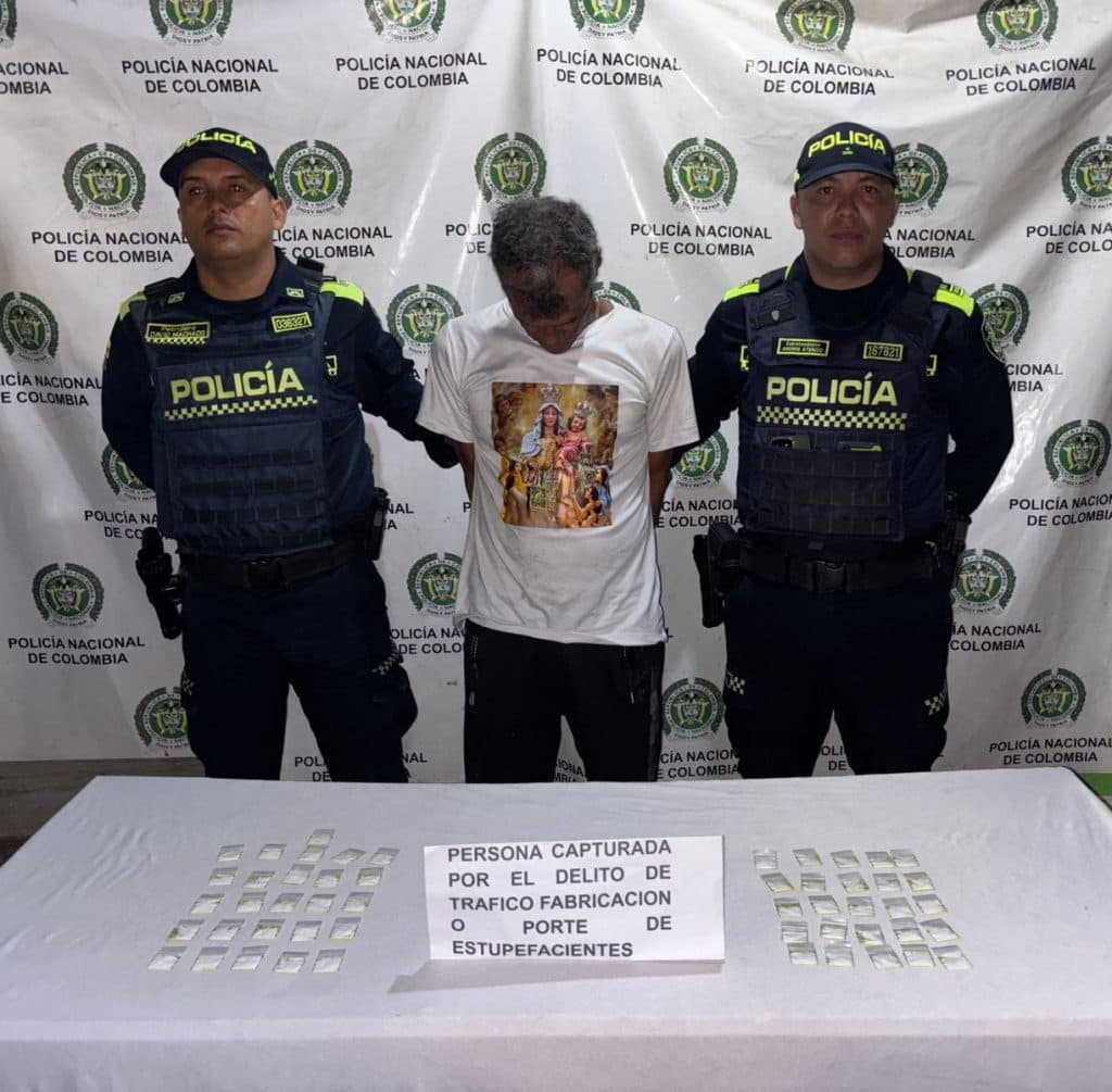 Capturan a hombre con 51 dosis de cocaína en el centro de Maicao