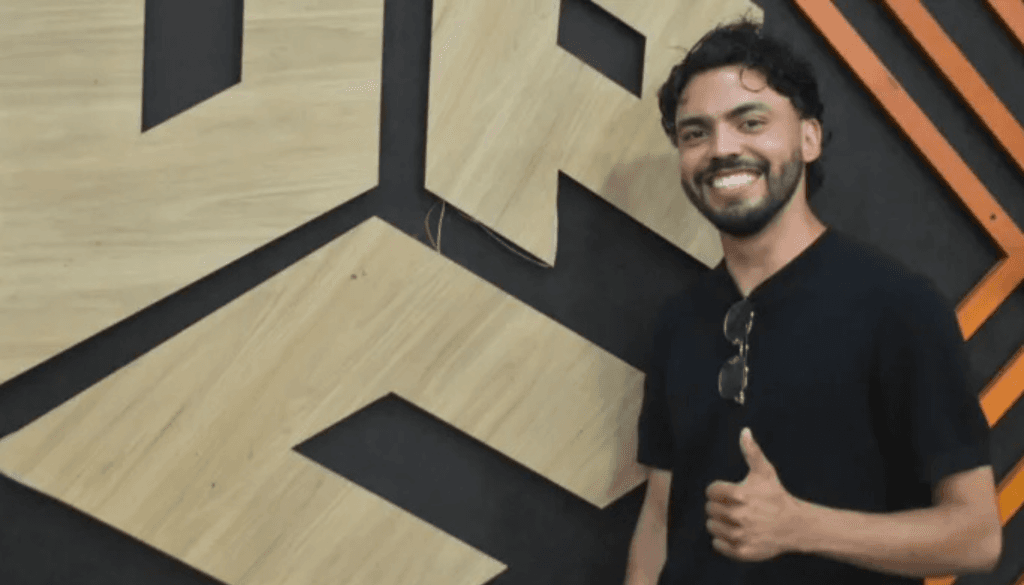 De La Guajira al mundo: colombiano de 25 años lidera cirugía robótica en Alemania