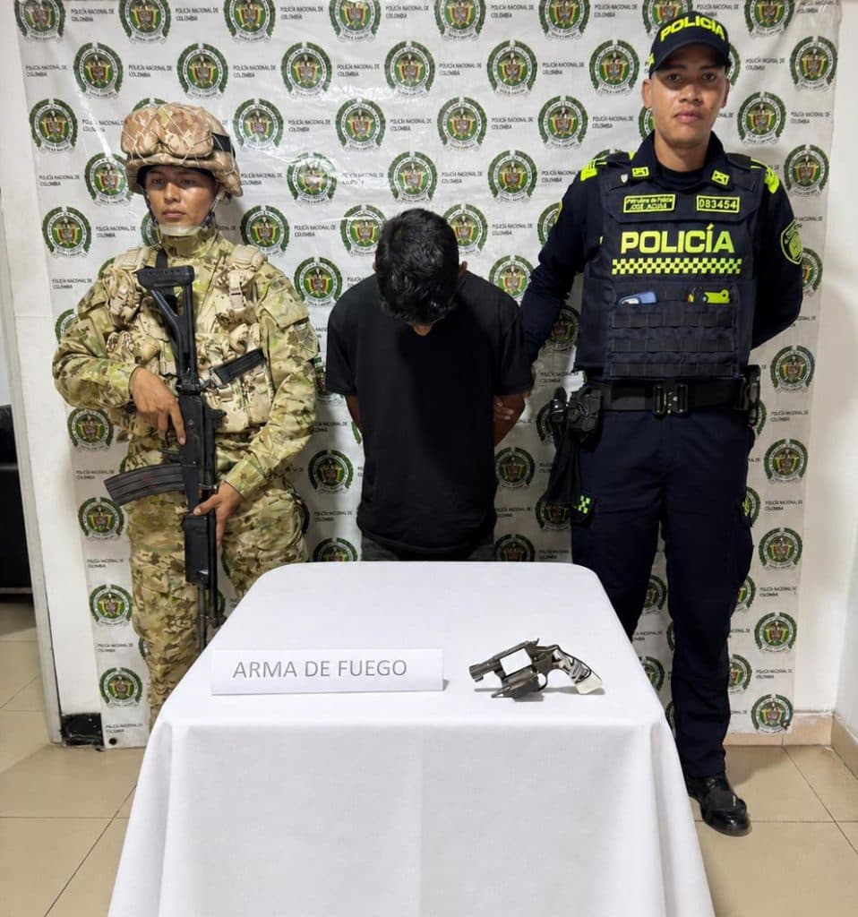 Capturado en Mingueo con revólver sin documentos durante control policial