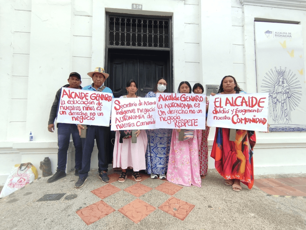 Wayúu mantienen cerrada la Alcaldía de Riohacha por irregularidades en elección de autoridades