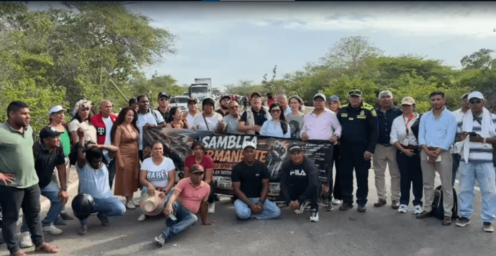Diálogo logra desbloquear la vía Riohacha-Santa Marta tras protestas en La Guajira