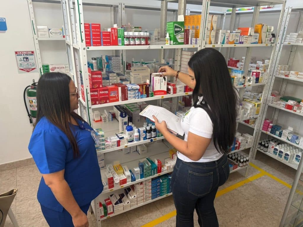 Albania intensifica vigilancia en la entrega de medicamentos de las EPS