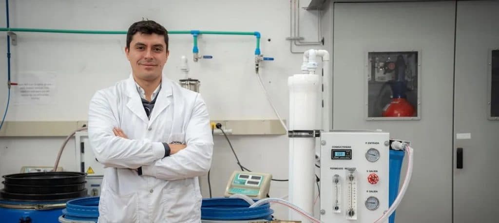 Científicos de la Nacional crean máquina para convertir agua salada en potable en La Guajira