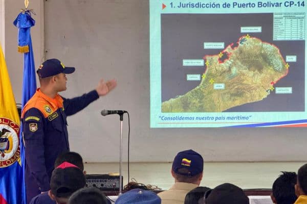 Dimar lleva seguridad marina a pescadores artesanales de la Alta Guajira