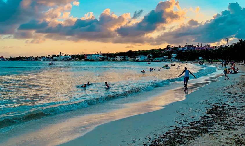 San Andrés recibe más de 645 mil visitantes en primer semestre con crecimiento del 21%